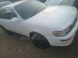 Toyota Corolla 1994 White
