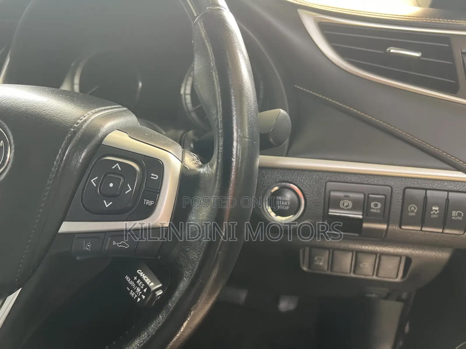 Toyota Harrier 2019