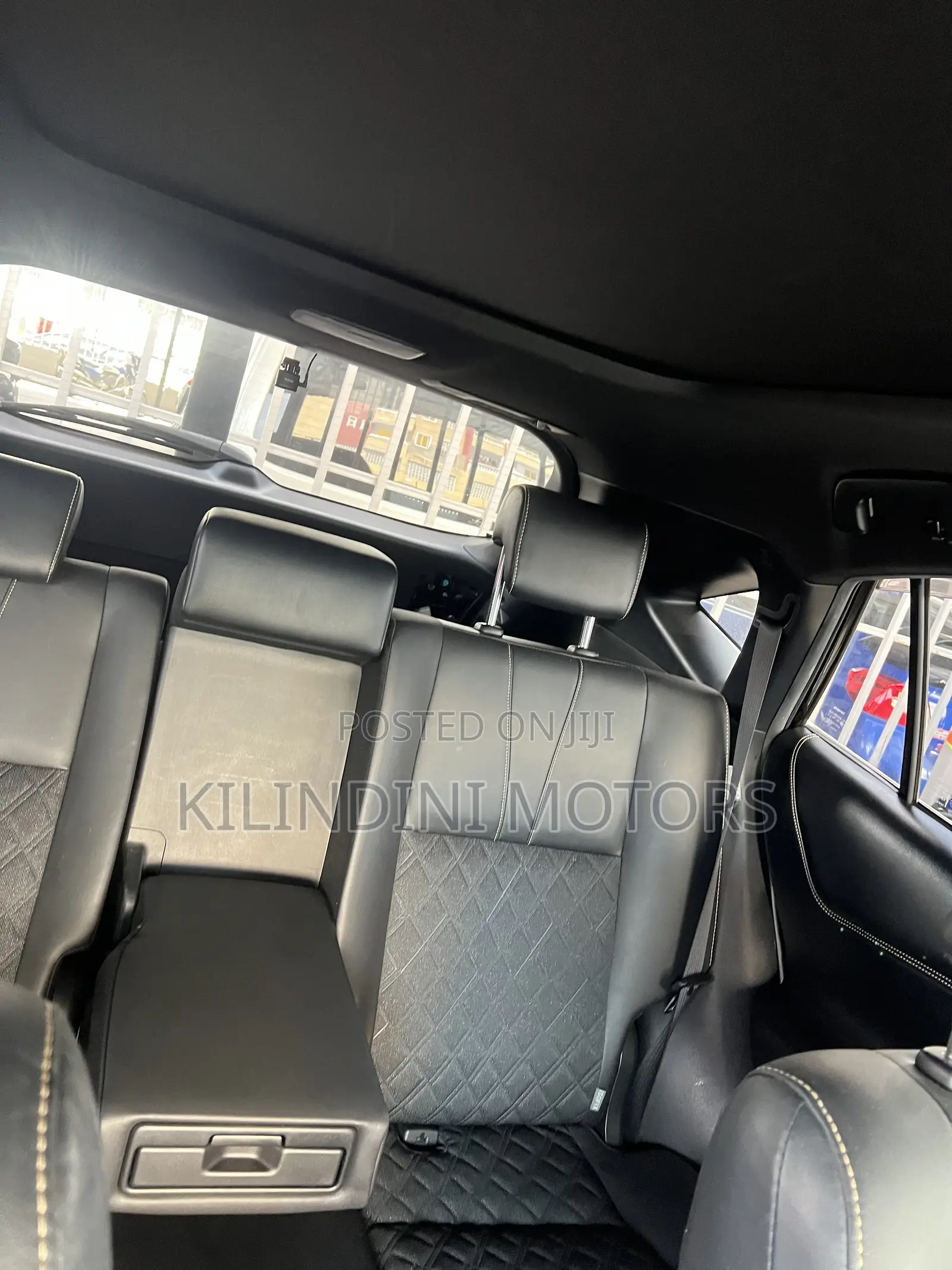 Toyota Harrier 2019