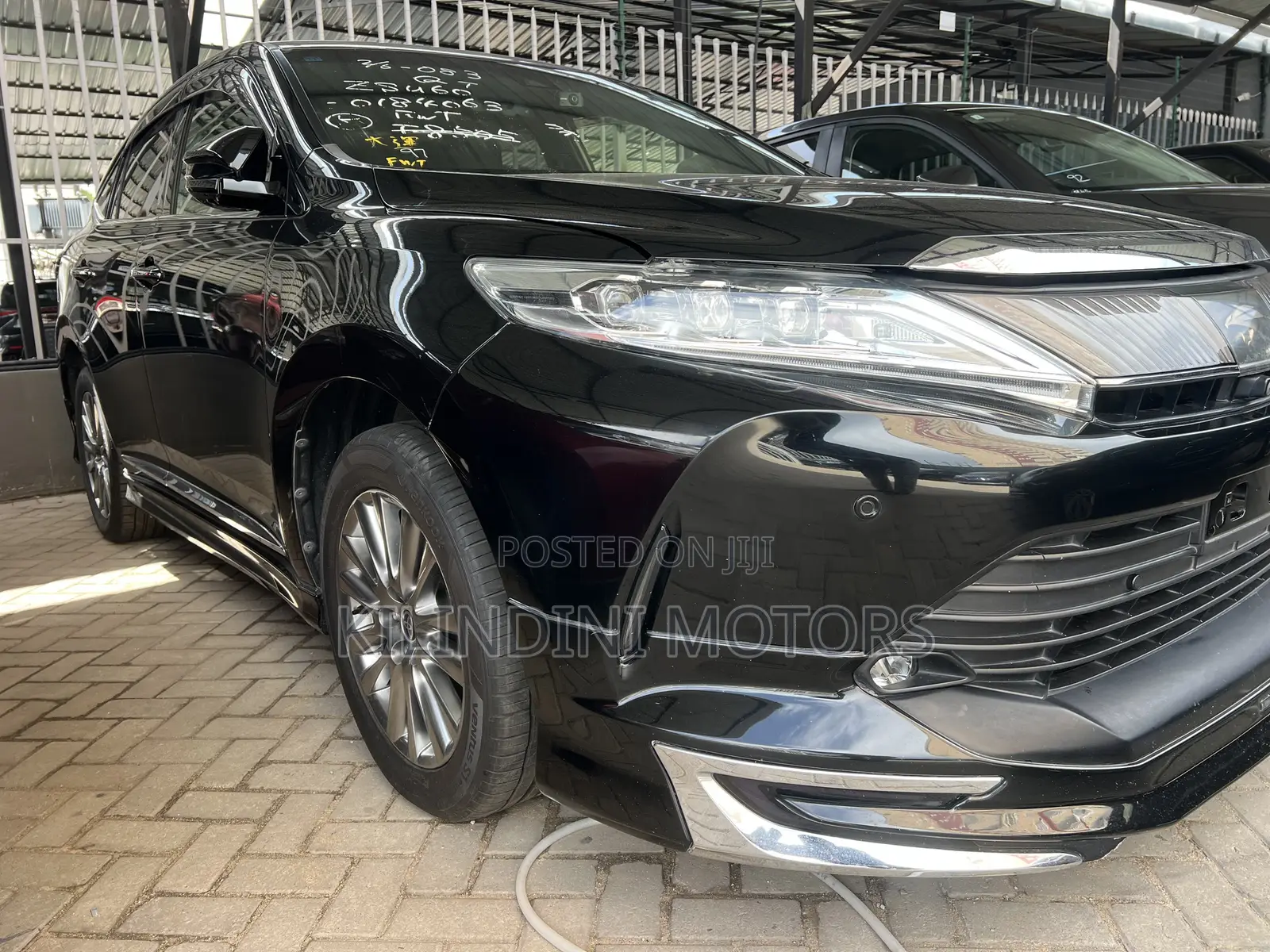 Toyota Harrier 2019