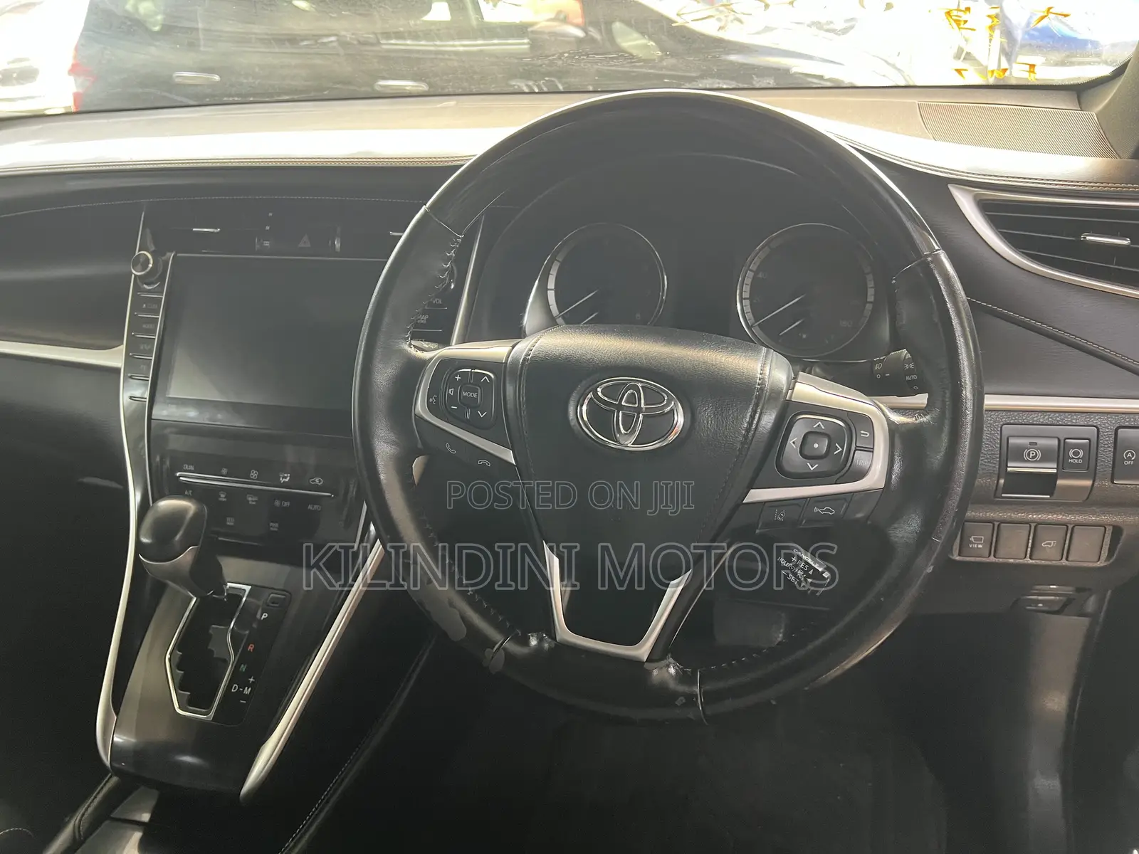 Toyota Harrier 2019