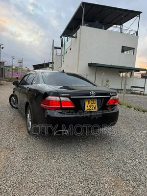 Toyota Crown 2012 Black