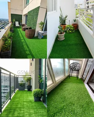 Artificial Green Grass Carpets for Balcony With Potted Plants