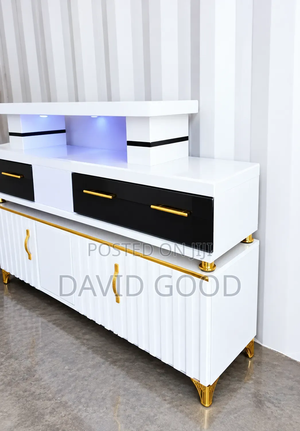 TV Media Stand 