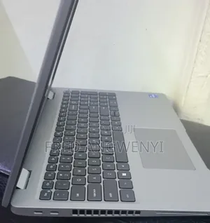 Laptop Dell Precision 5530 16GB Intel Core i7 SSD 512GB