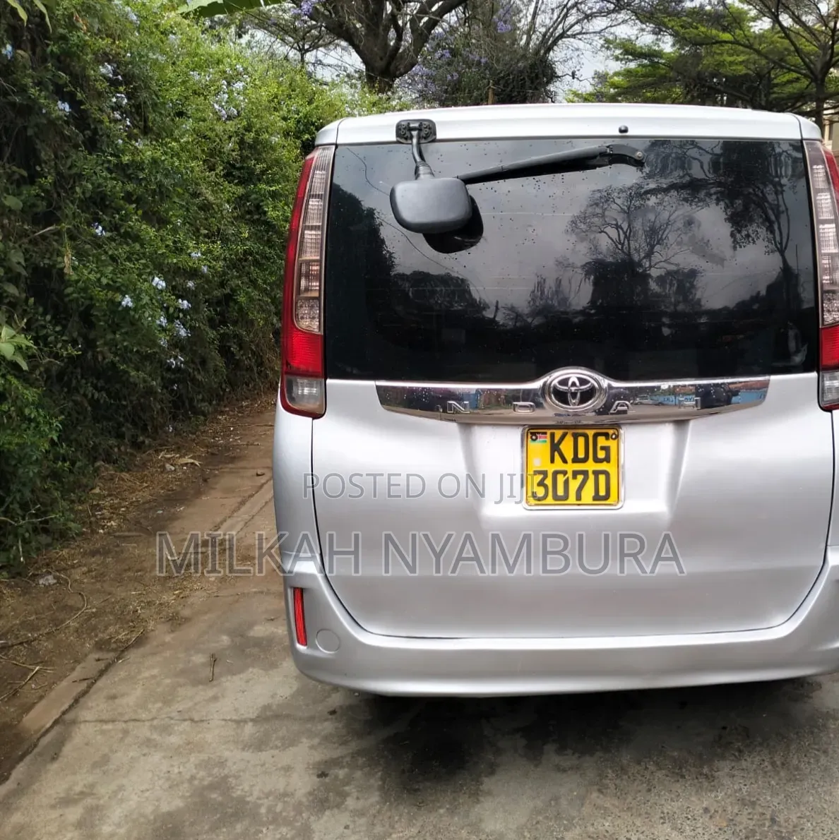 Toyota Noah 2015 Silver