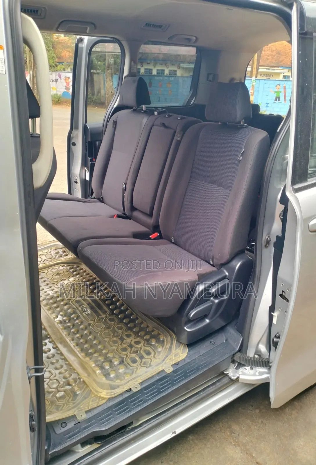 Toyota Noah 2015 Silver