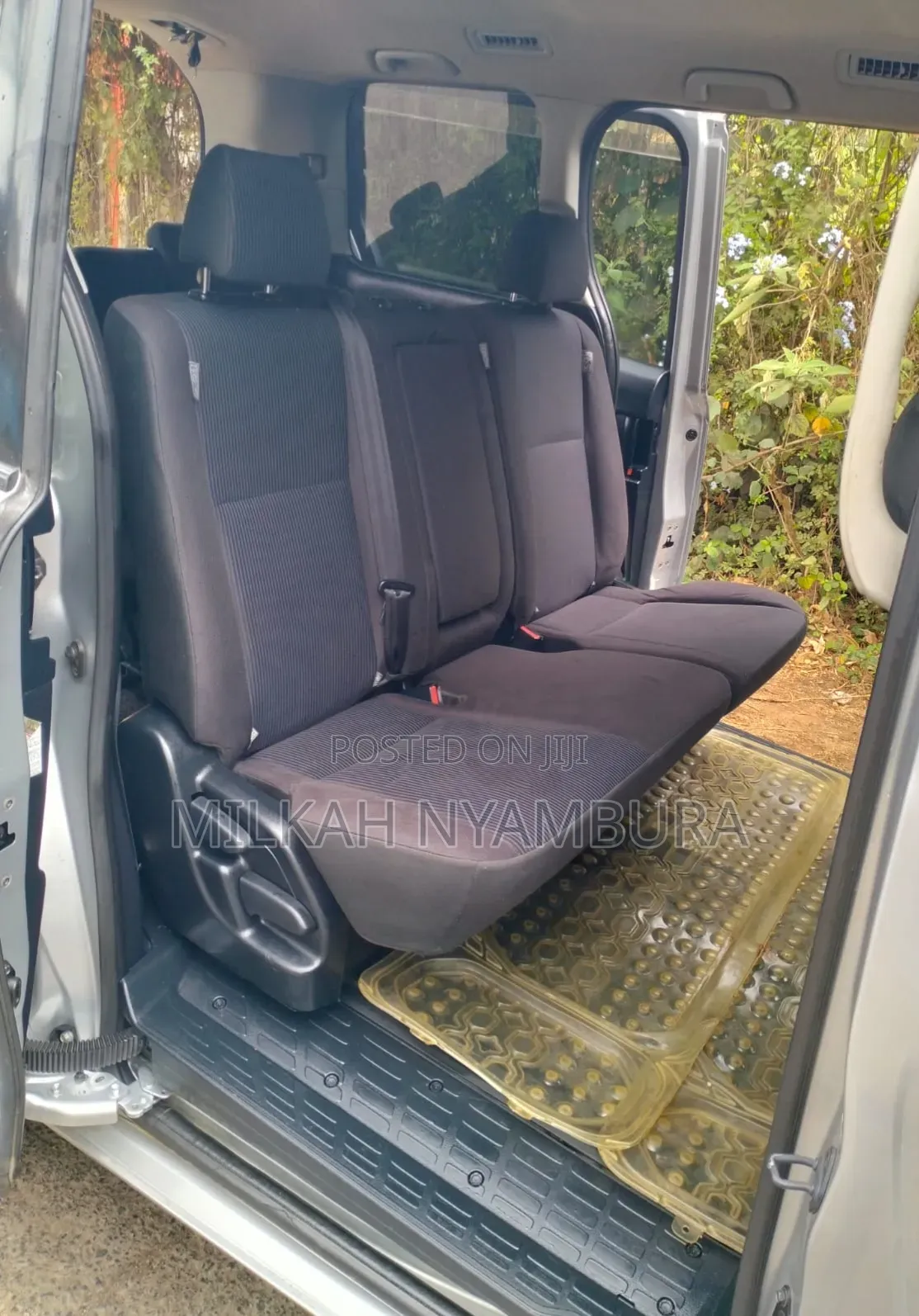 Toyota Noah 2015 Silver