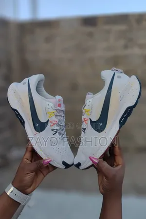 Nike Trail 5 Cream