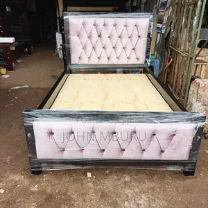 Black Frame Bed With Dark Pink Material 4*6