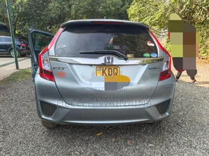 Honda Fit 2017 Silver