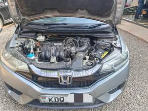 Honda Fit 2017 Silver