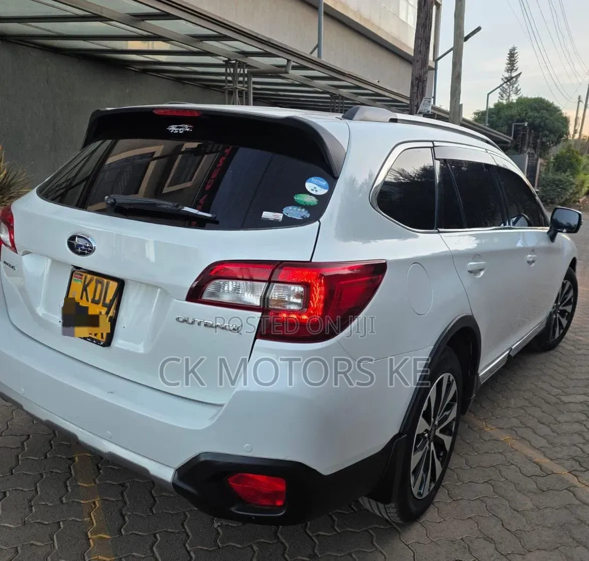 Subaru Outback 2.5i AWD 2016 White