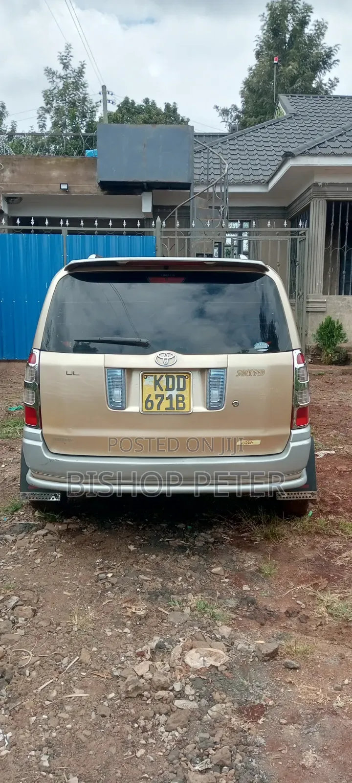 Toyota Succeed SV Premium 2014 Gold