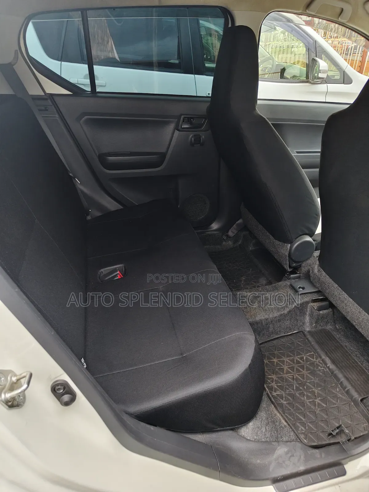 Daihatsu Mira 2019 White
