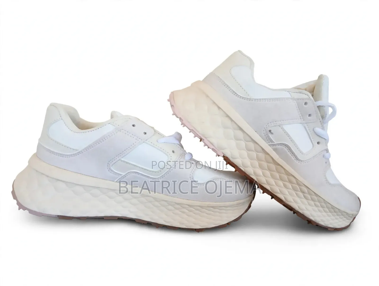 Sports Shoes