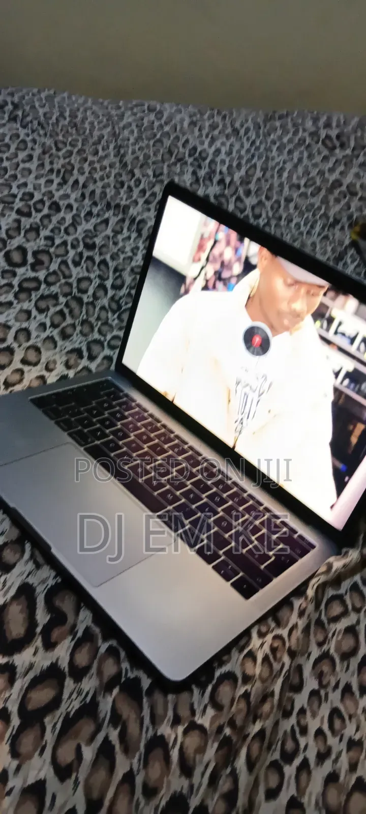 Laptop Apple MacBook Pro 2017 8GB Intel Core i5 SSD 250GB