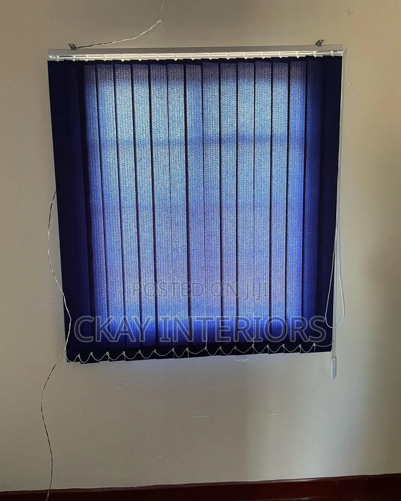 Give Your Windows a Clean, Professional Appearance With Vertical Blind