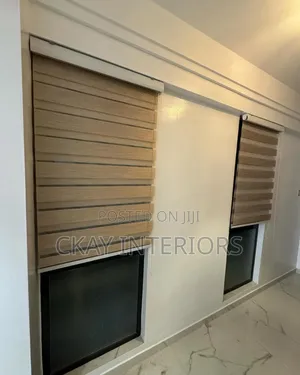 Neat Window Makes the Room Feel More Complete With Horizontal Blinds