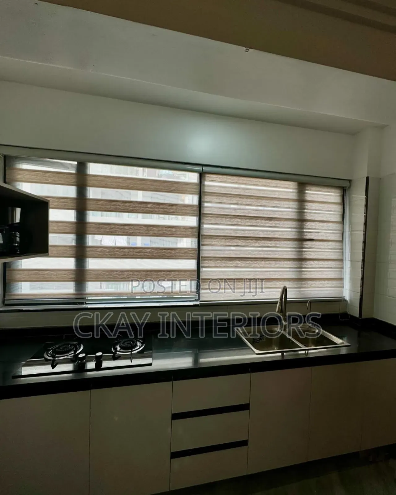 Upgrade Your Glass Doors With Stylish Horizontal Blind Designs