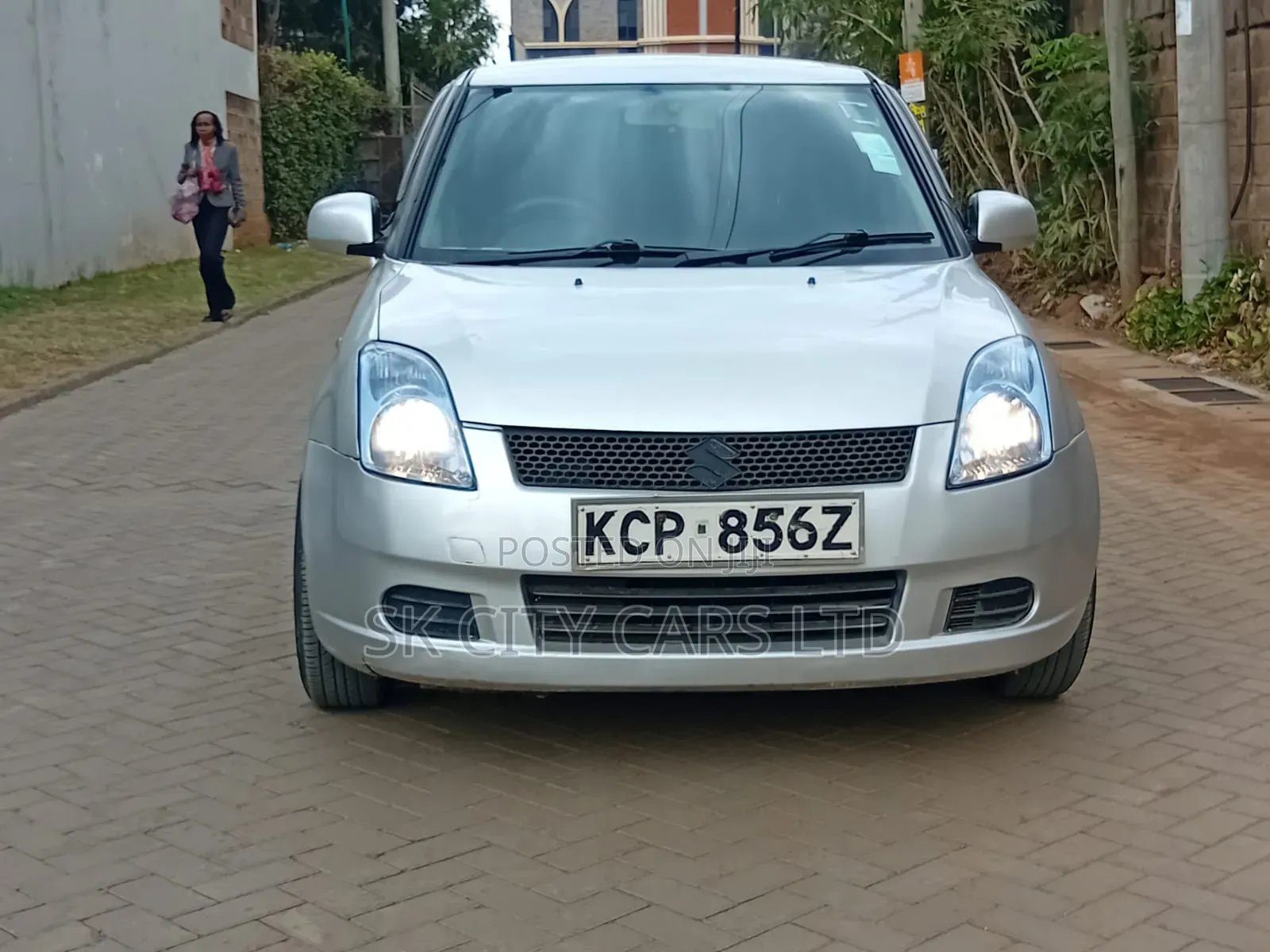 Suzuki Swift 2010 Silver