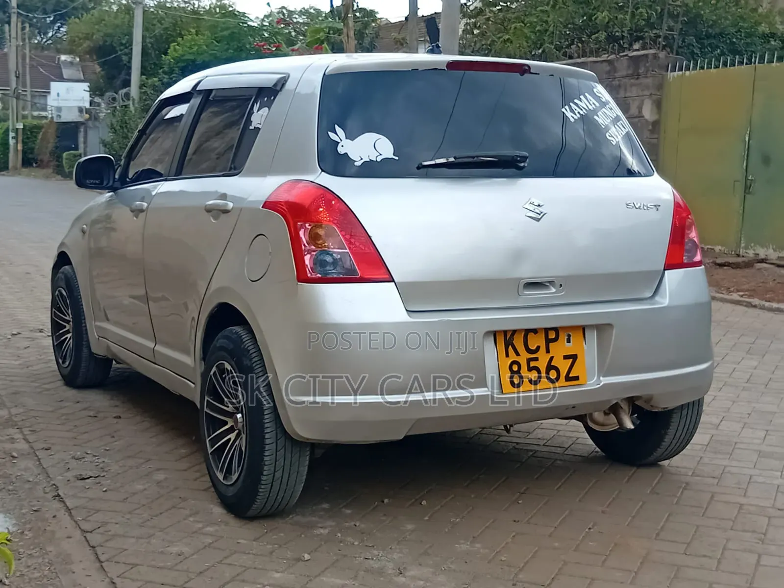 Suzuki Swift 2010 Silver