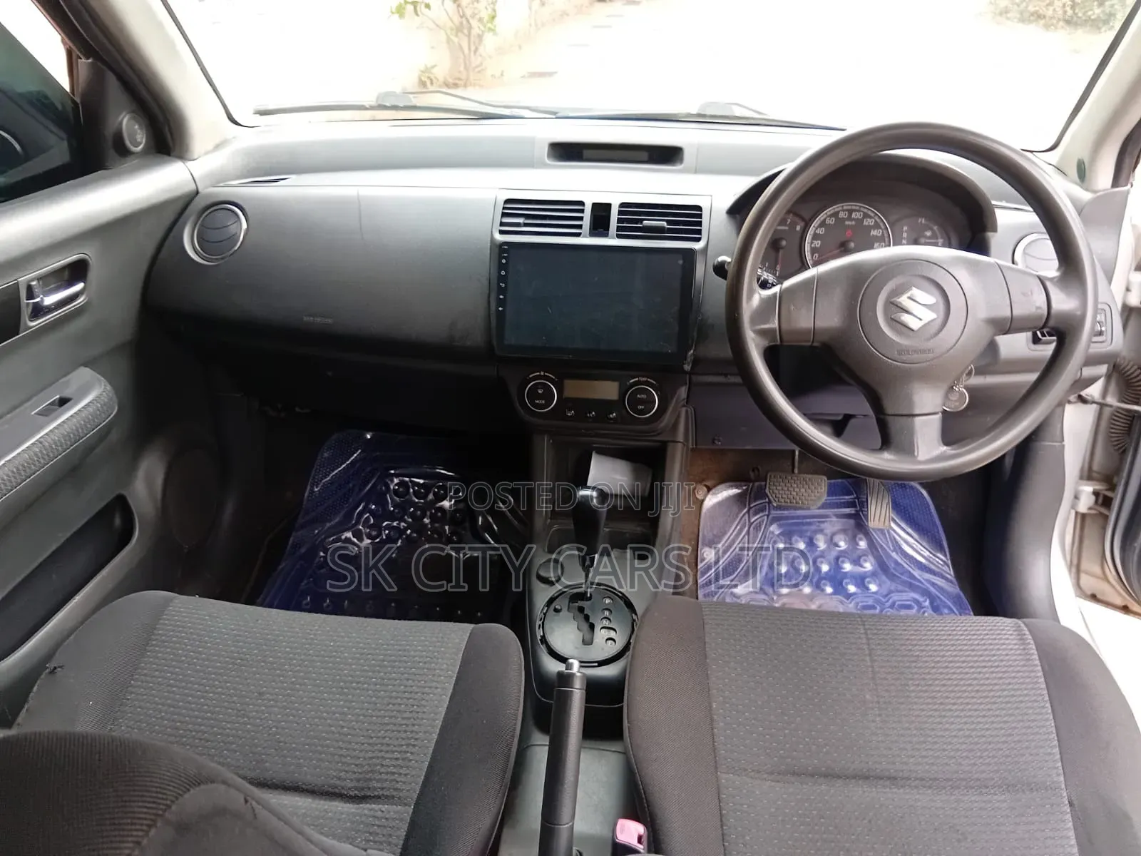 Suzuki Swift 2010 Silver