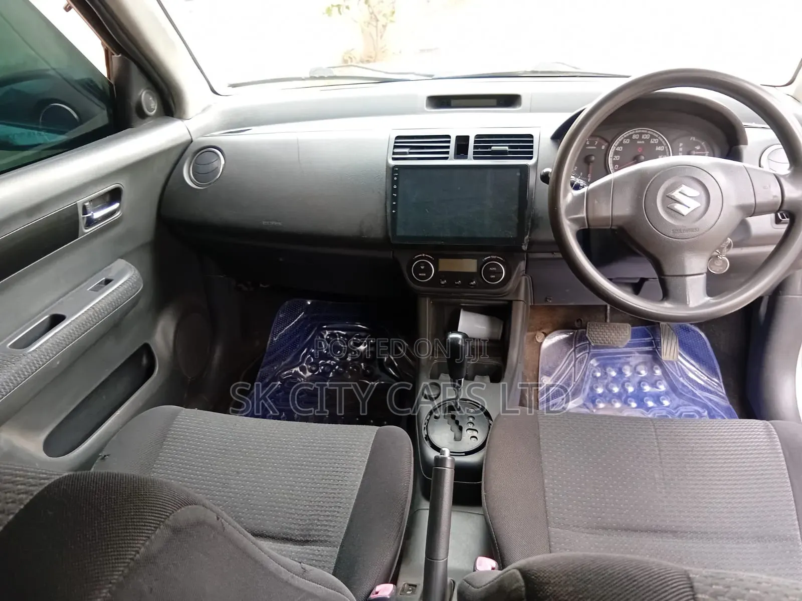 Suzuki Swift 2010 Silver