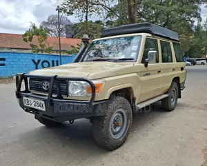 Toyota Land Cruiser 2012 Beige