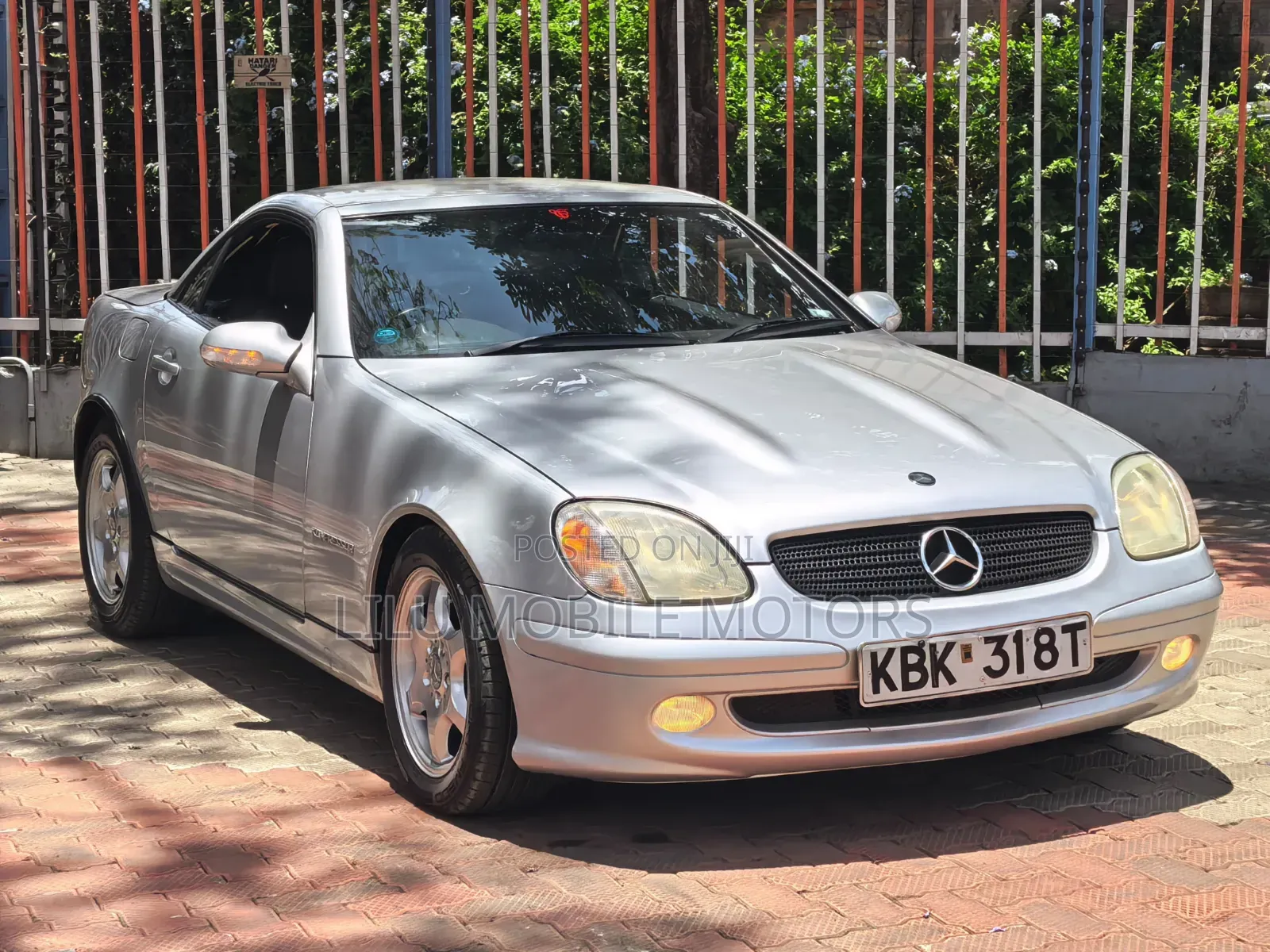 Mercedes-Benz 230E 2002 Silver