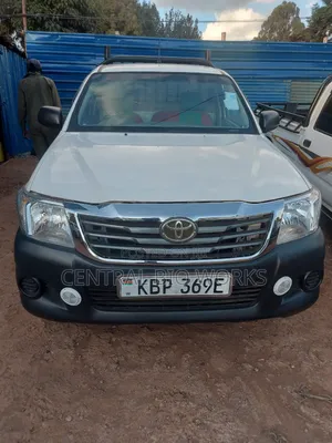 Toyota Hilux 2.5 D-4D SRX 2011 White