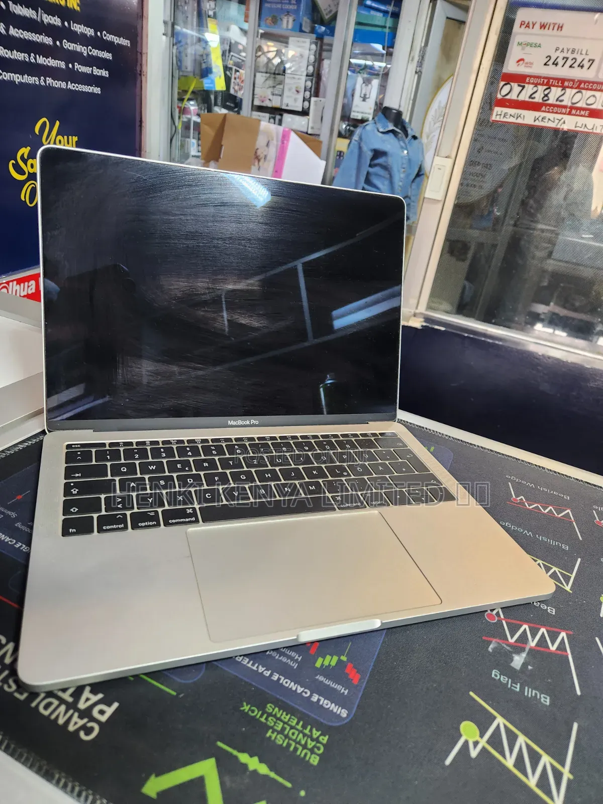 Laptop Apple MacBook Pro 2017 8GB Intel Core i5 SSD 256GB