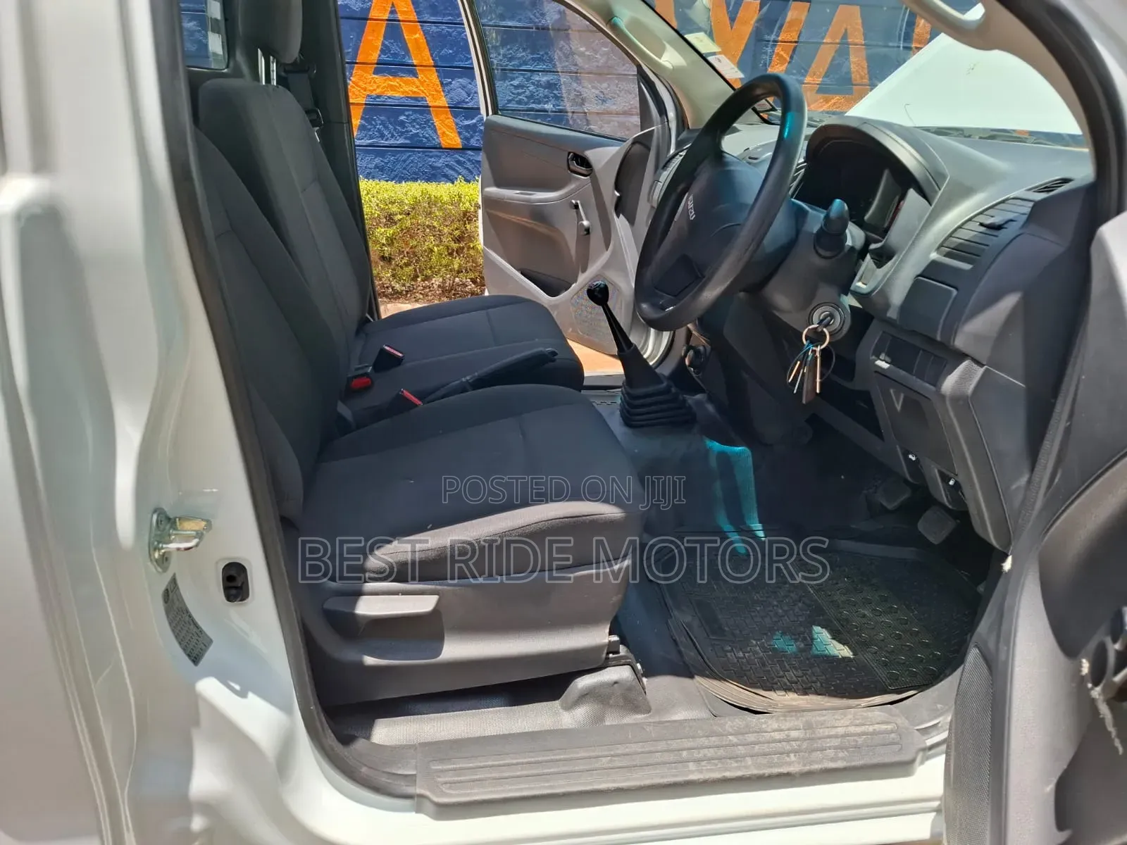 Isuzu D-MAX 2025 White