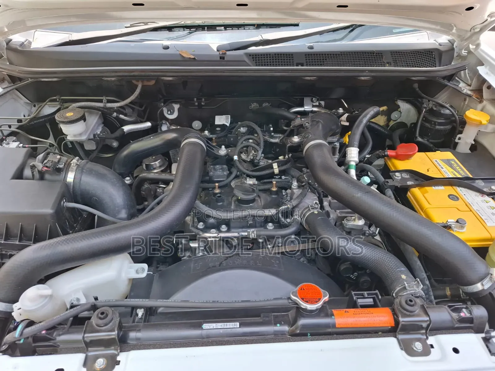Isuzu D-MAX 2025 White