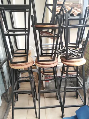 High Stools (Sina Tabu)