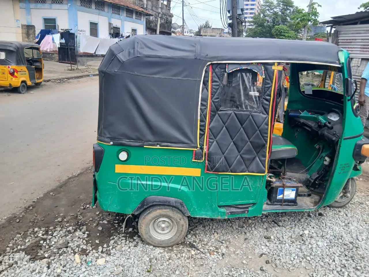 Piaggio 2024 Green