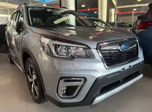 Subaru Forester 2019 Silver