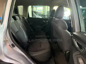 Subaru Forester 2019 Silver