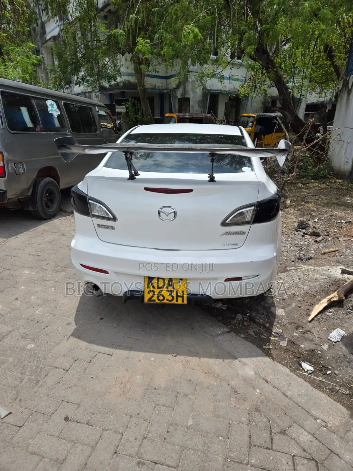 Mazda Axela 2013 White