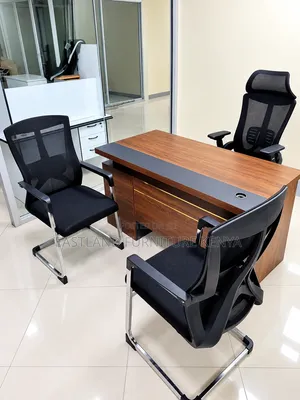 Modern Executive Office Desk With Ergonomic Chair and Visitor Seating