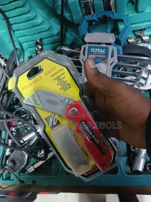 Quick-Change Foldable Utility Knife