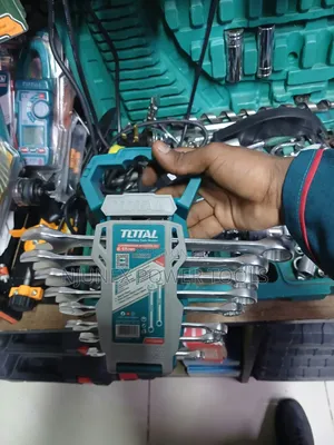 TOTAL 8-Piece Combination Spanner Set (Model THT102286).
