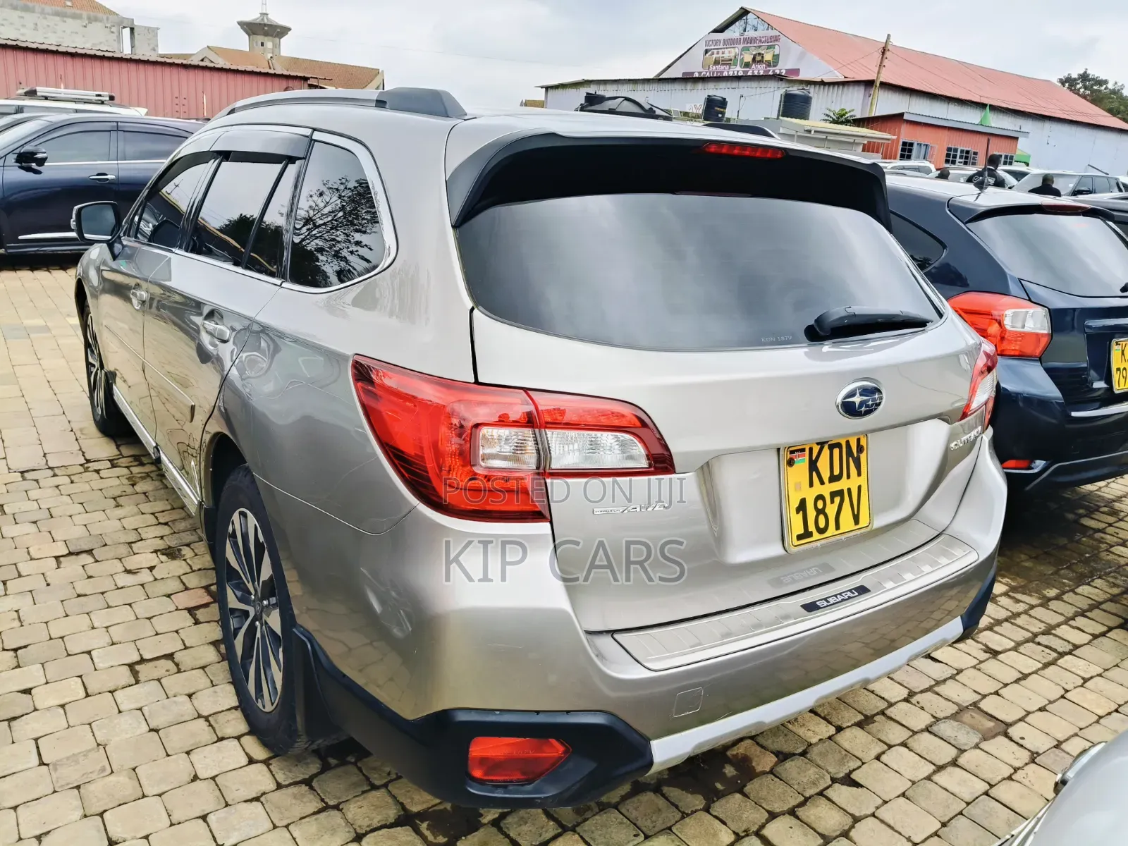 Subaru Outback 2.5i Premium AWD 2016 Gray