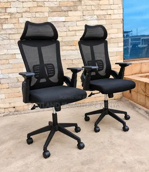 Ergonomic Black Mesh Office Chair With Headrest
