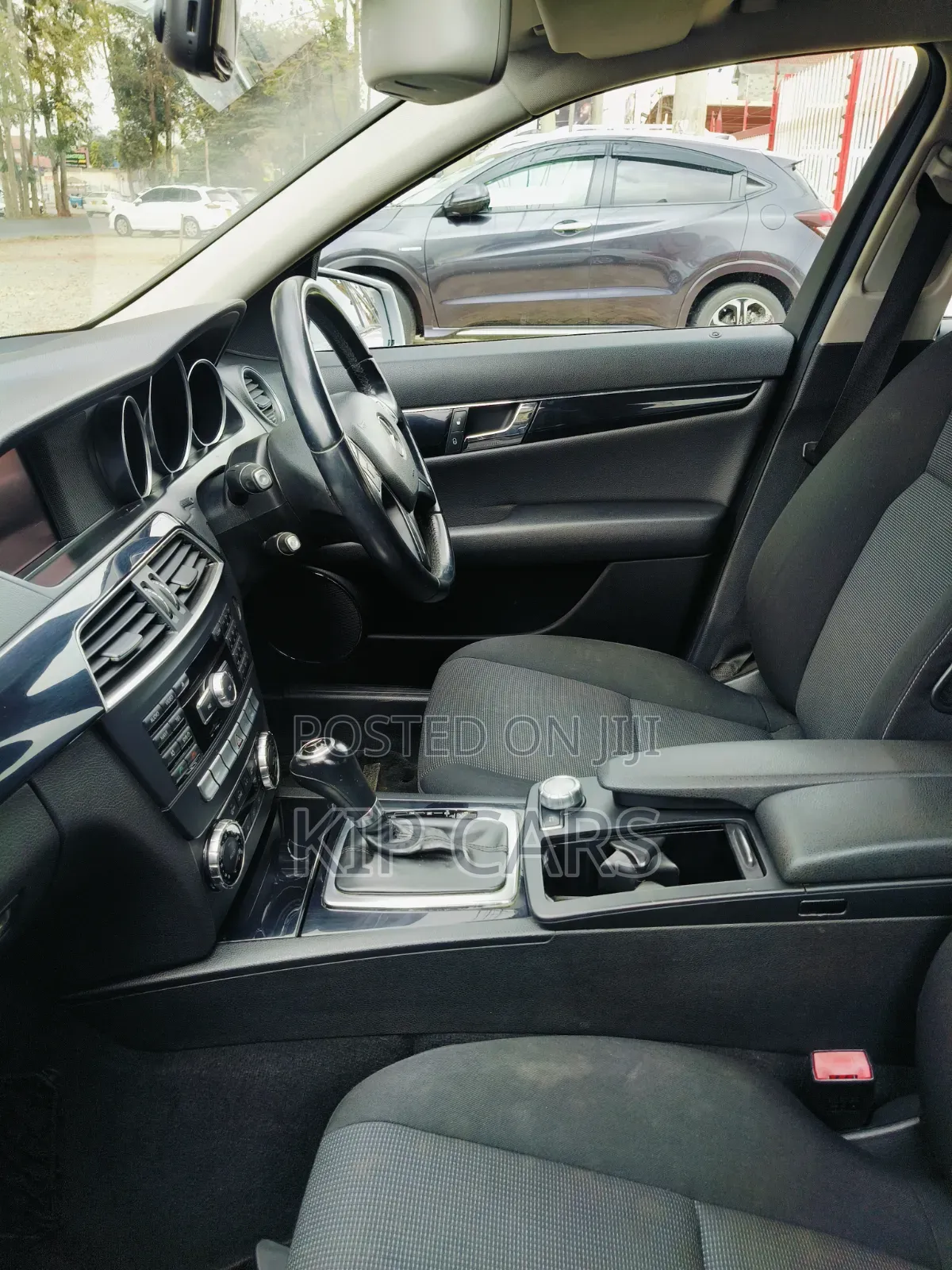Mercedes-Benz C180 2013 Silver