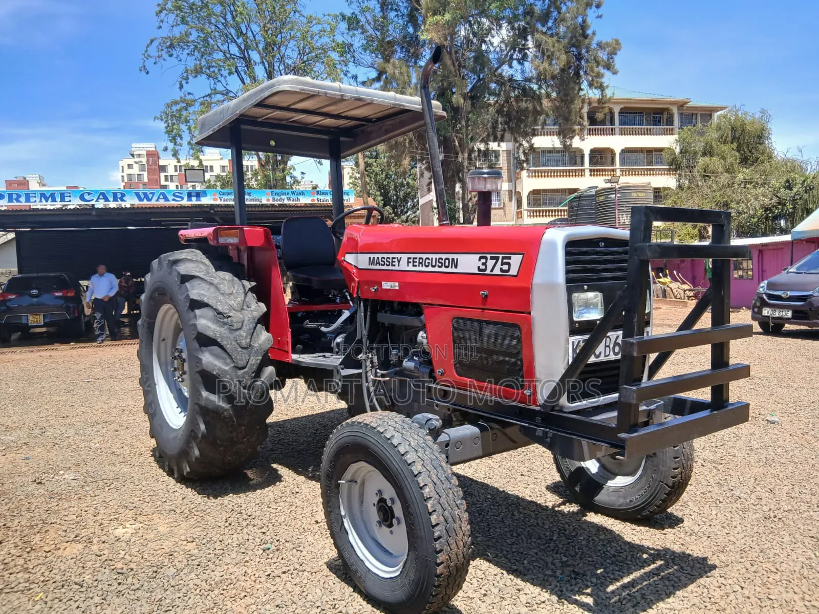 Tractor Massey Ferguson 375 KTCB/J