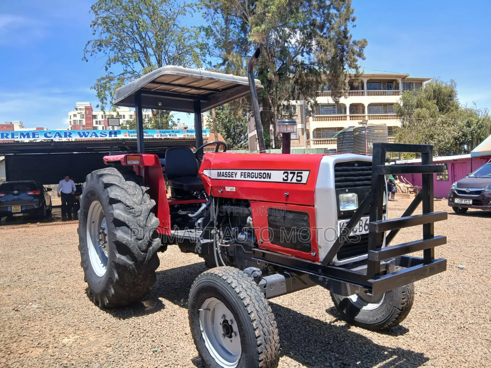 Tractor Massey Ferguson 375 KTCB/J