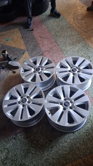 Subaru Levorg Outback 17inch Wheels