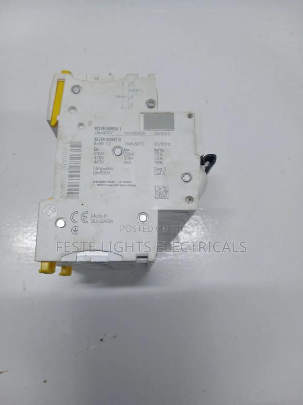 Schneider 4 Pole MCB - thumbnail 3