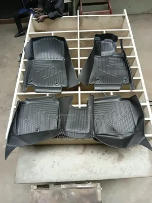 Toyota Crown TPE Floor Mats – Waterproof Custom Fit Car Mats